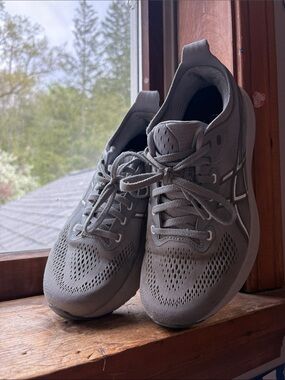 Woman’s Asics